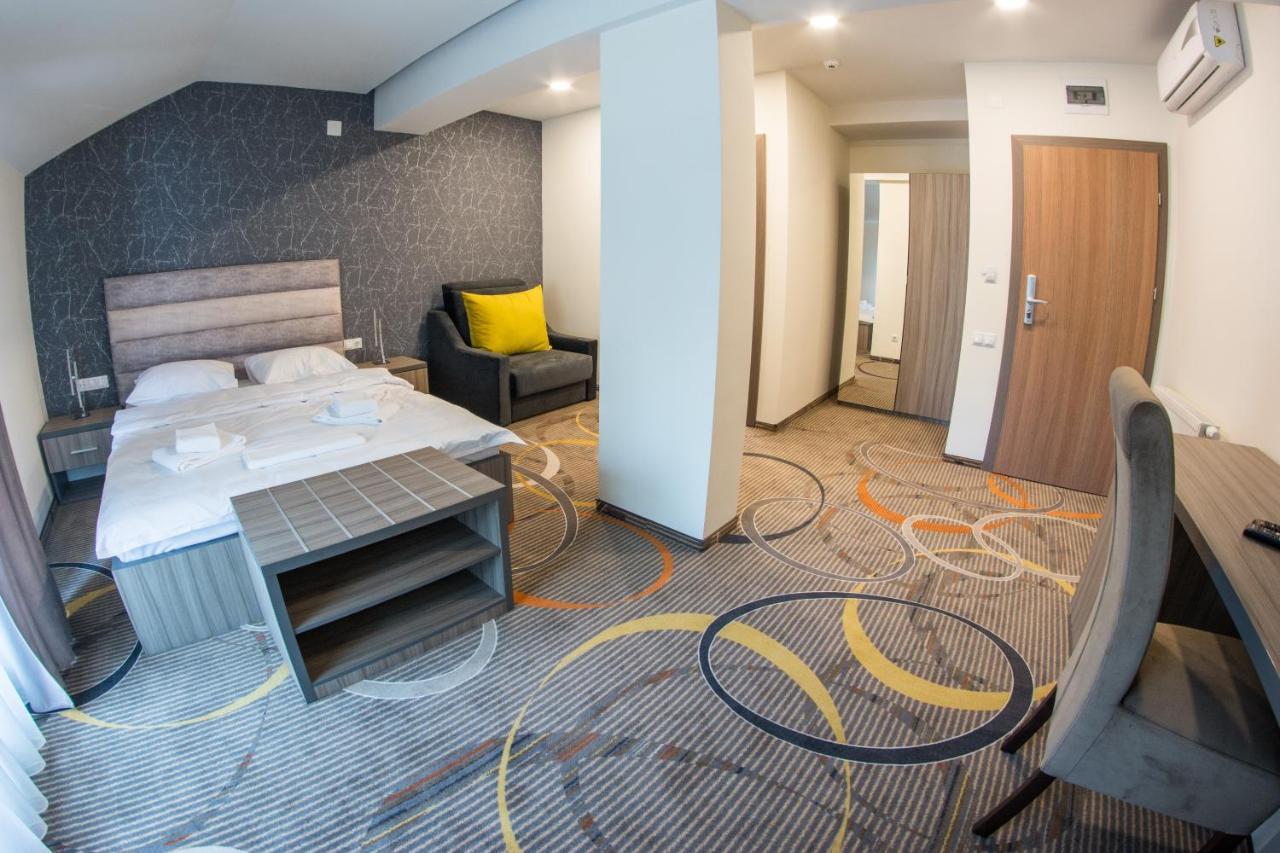 Stella Di Monte Hotel Sibiu Bagian luar foto