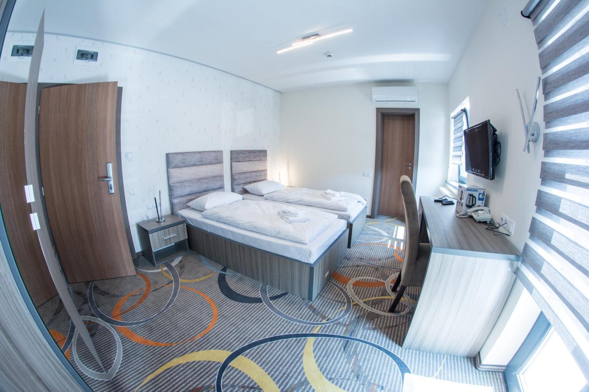 Stella Di Monte Hotel Sibiu Bagian luar foto