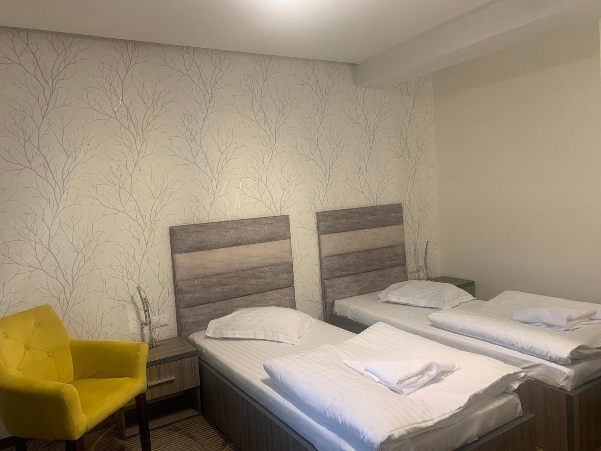 Stella Di Monte Hotel Sibiu Bagian luar foto