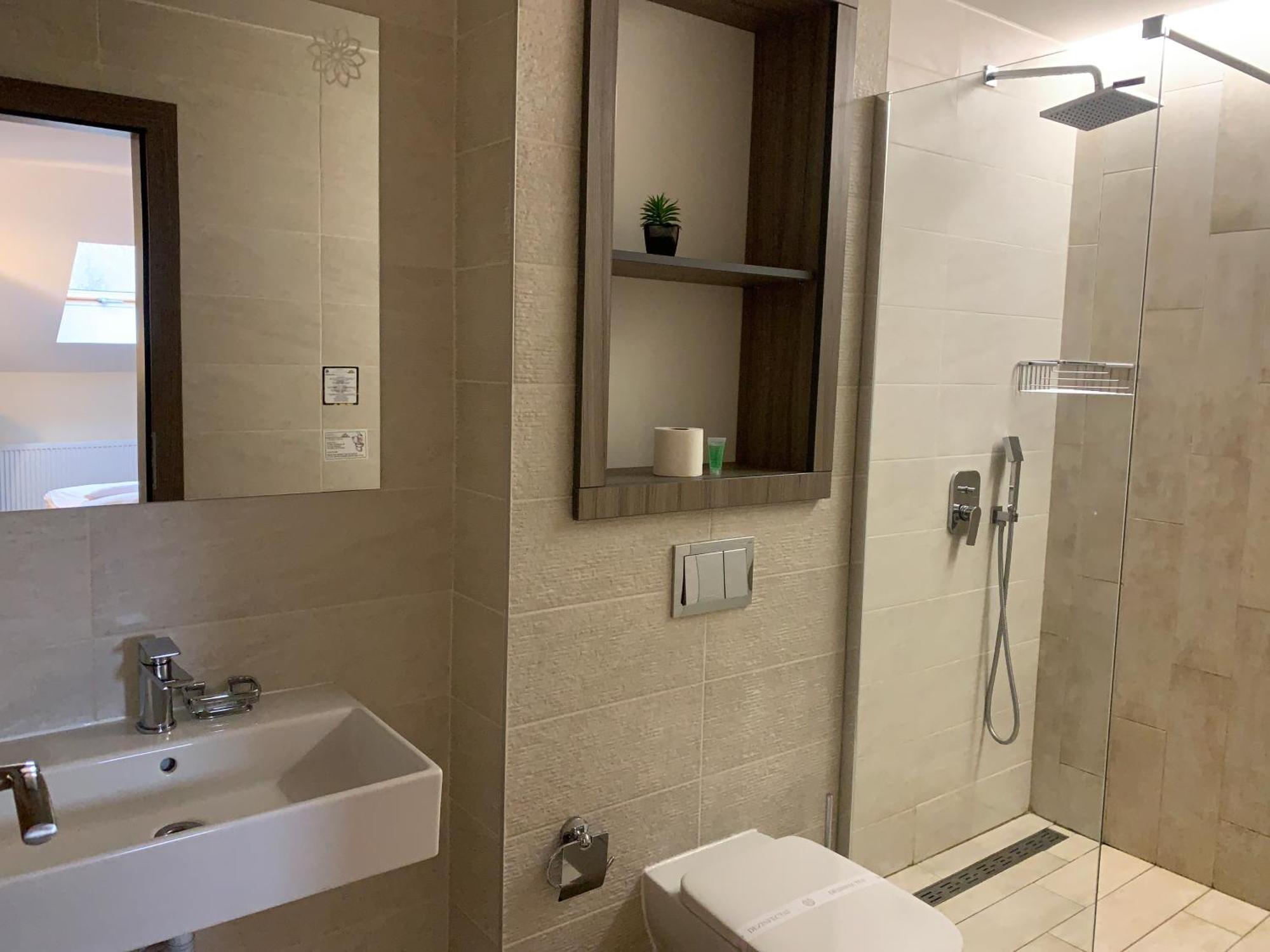 Stella Di Monte Hotel Sibiu Bagian luar foto