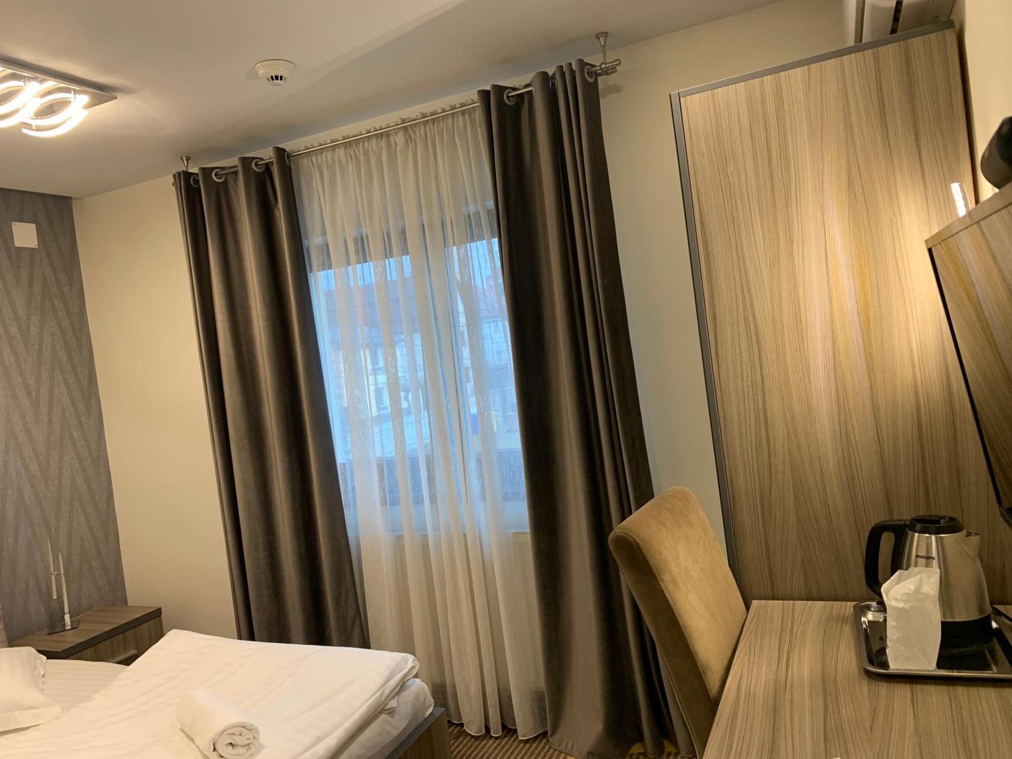 Stella Di Monte Hotel Sibiu Bagian luar foto