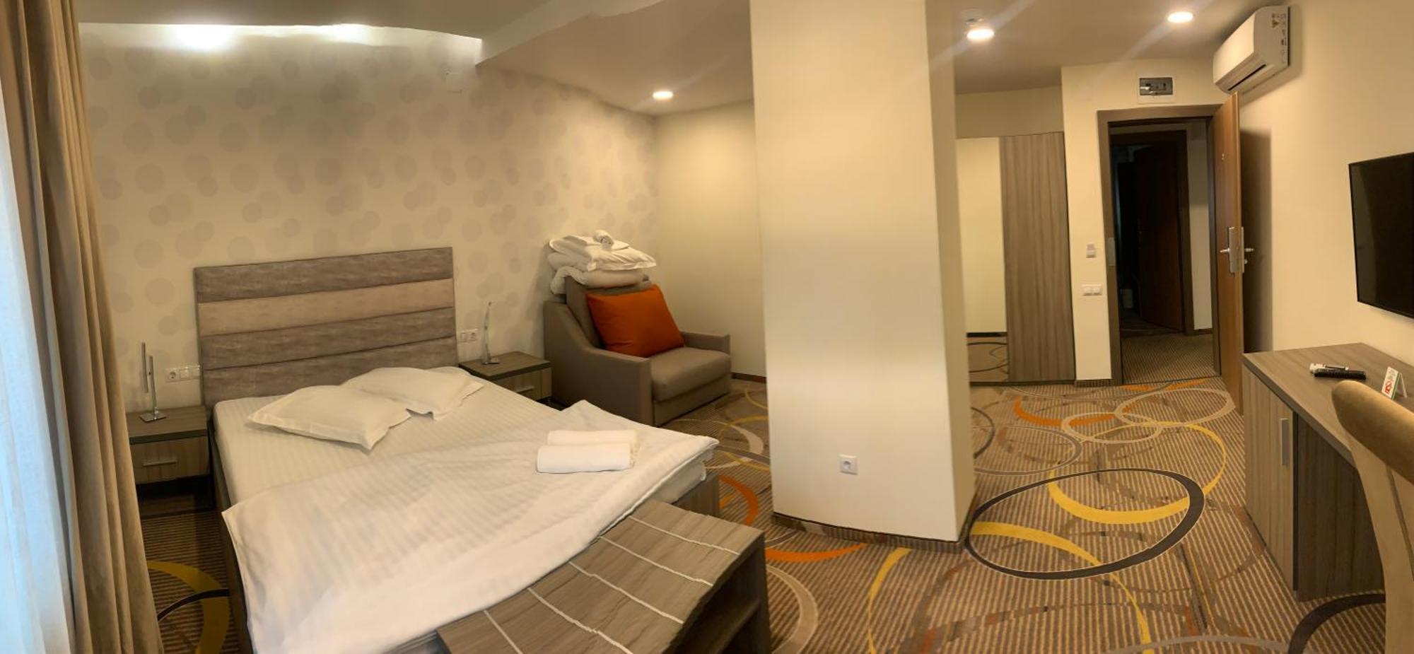 Stella Di Monte Hotel Sibiu Bagian luar foto