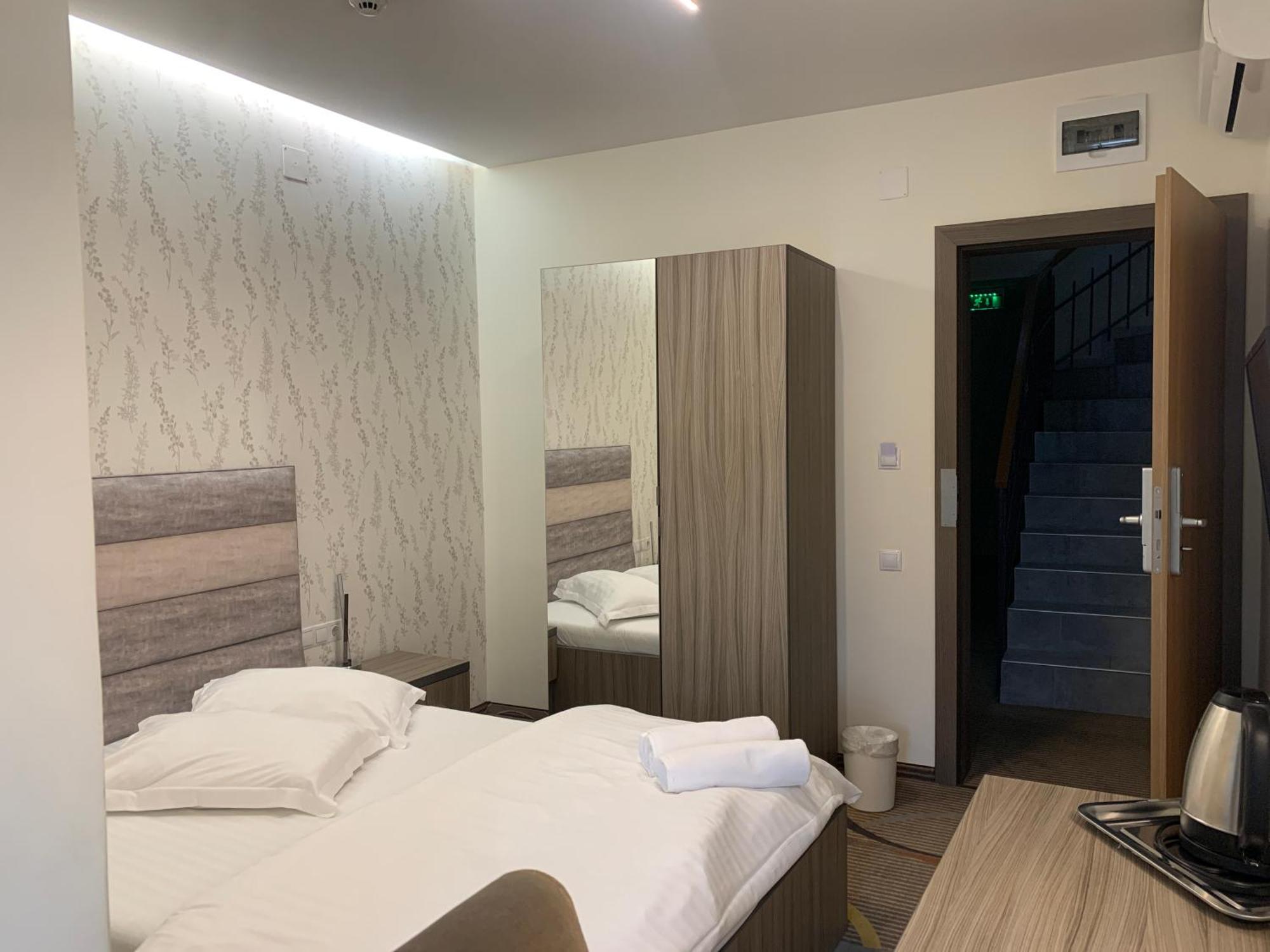 Stella Di Monte Hotel Sibiu Bagian luar foto